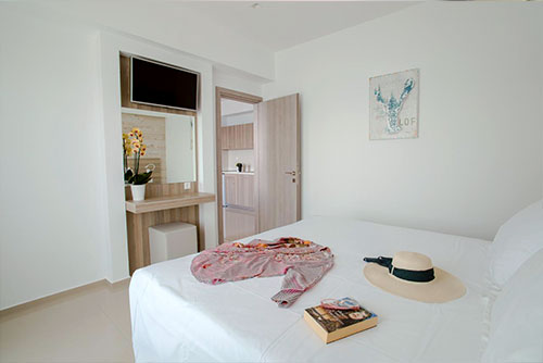 Deluxe apartment with sea view - four guests
